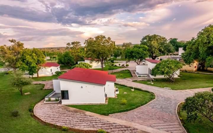 Zambezi Junction Lodge Livingstone Exterior photo